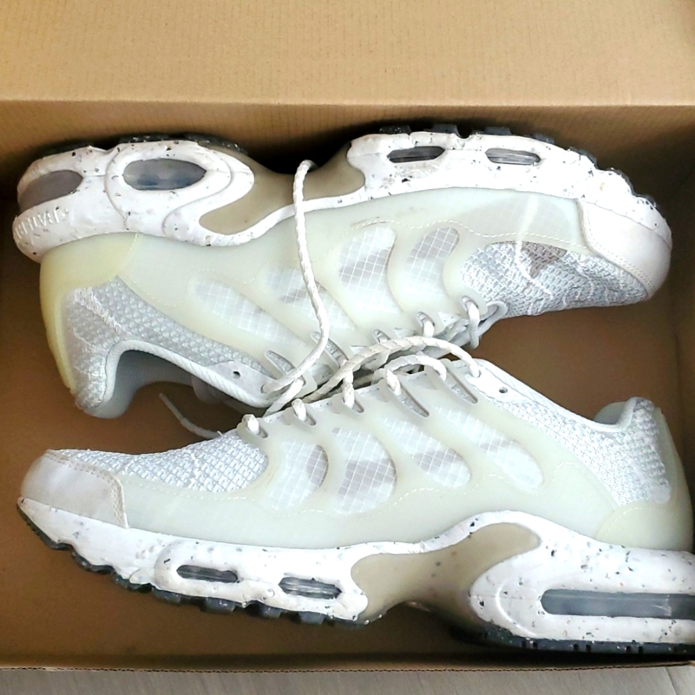 Nike air max sz 11 white